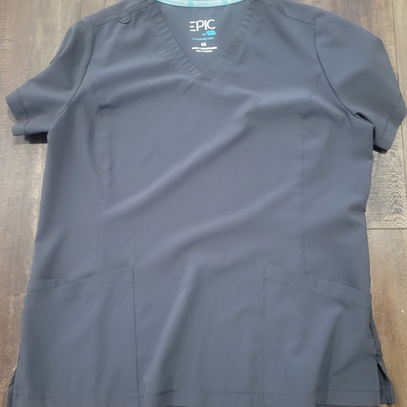 Womens Large Epic by IRG scrub top - Picture 1 of 1